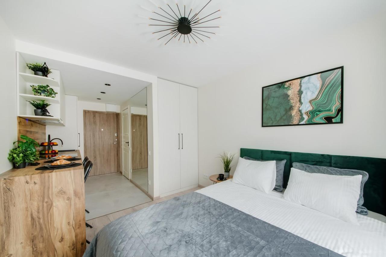 Stylish Apartment In Zverynas Вильнюс Экстерьер фото