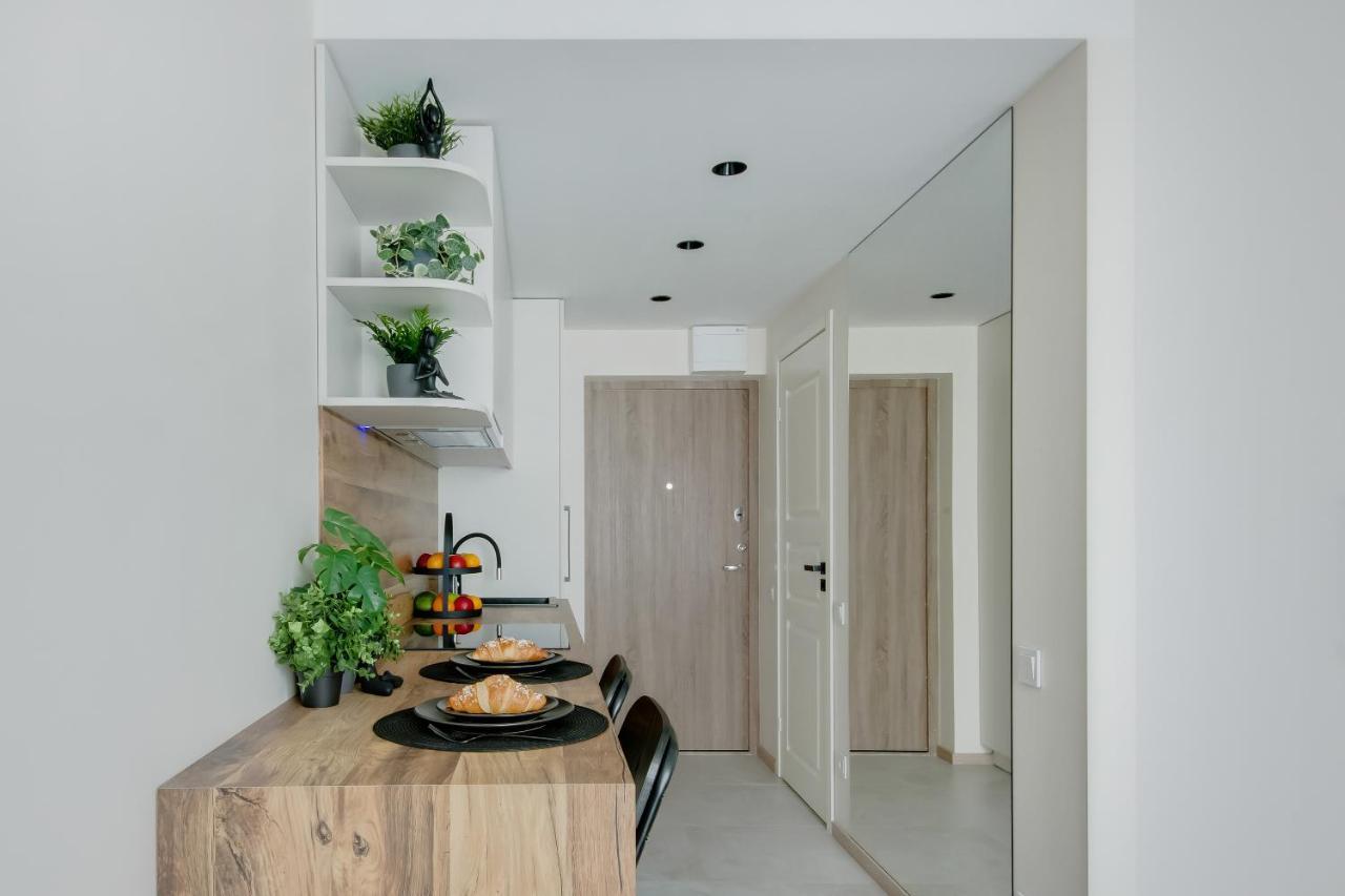 Stylish Apartment In Zverynas Вильнюс Экстерьер фото